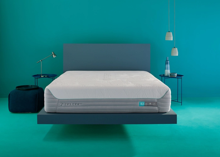 s3-mattress-lifestyle2-front-teal-set_2_